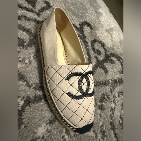 100% Authentic Chanel Espadrilles - Picture 3 of 4